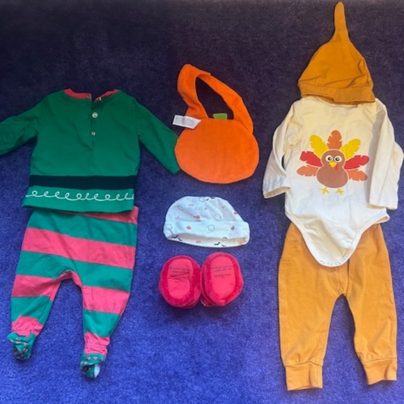 0-3 month baby Holliday Wear - Picture 2 of 4
